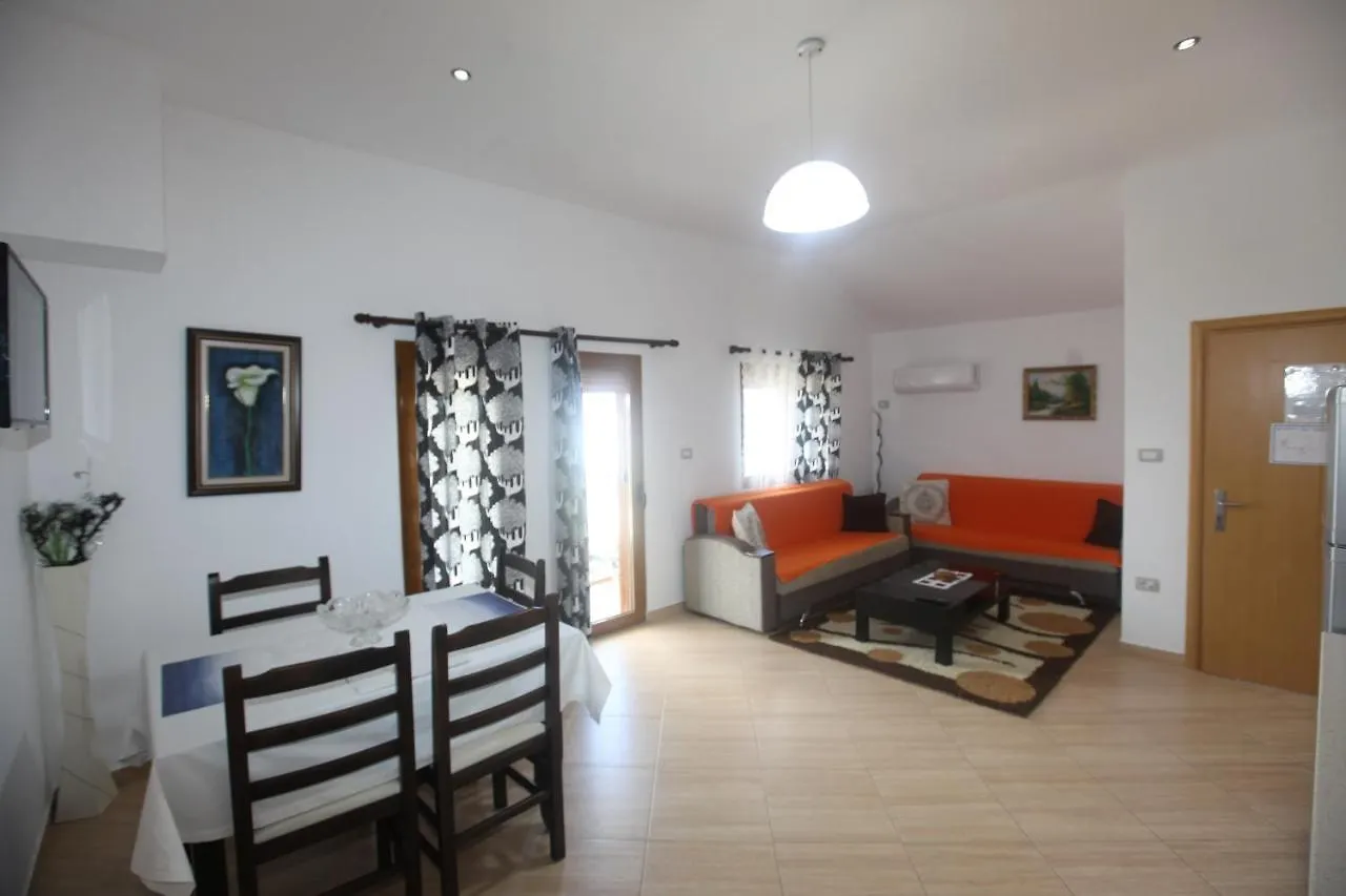 Apartment Villa Oden Ksamil Albania