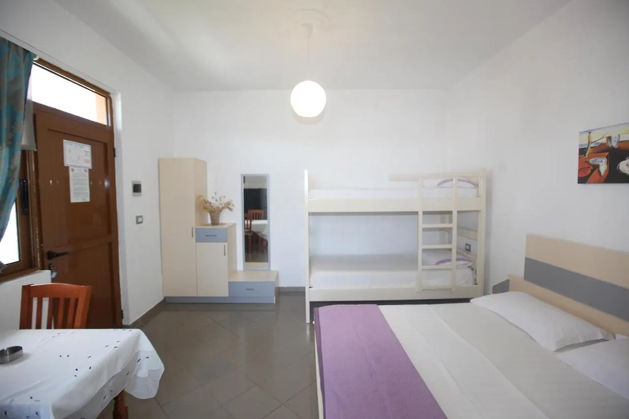 Apartment Villa Oden Ksamil